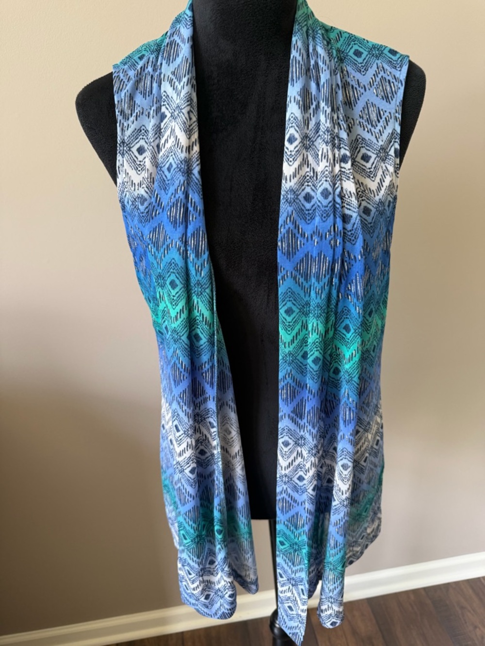 Travelers by Chico's Sleeveless Open Front Vest - Blue Teal Aztec Print Size 2